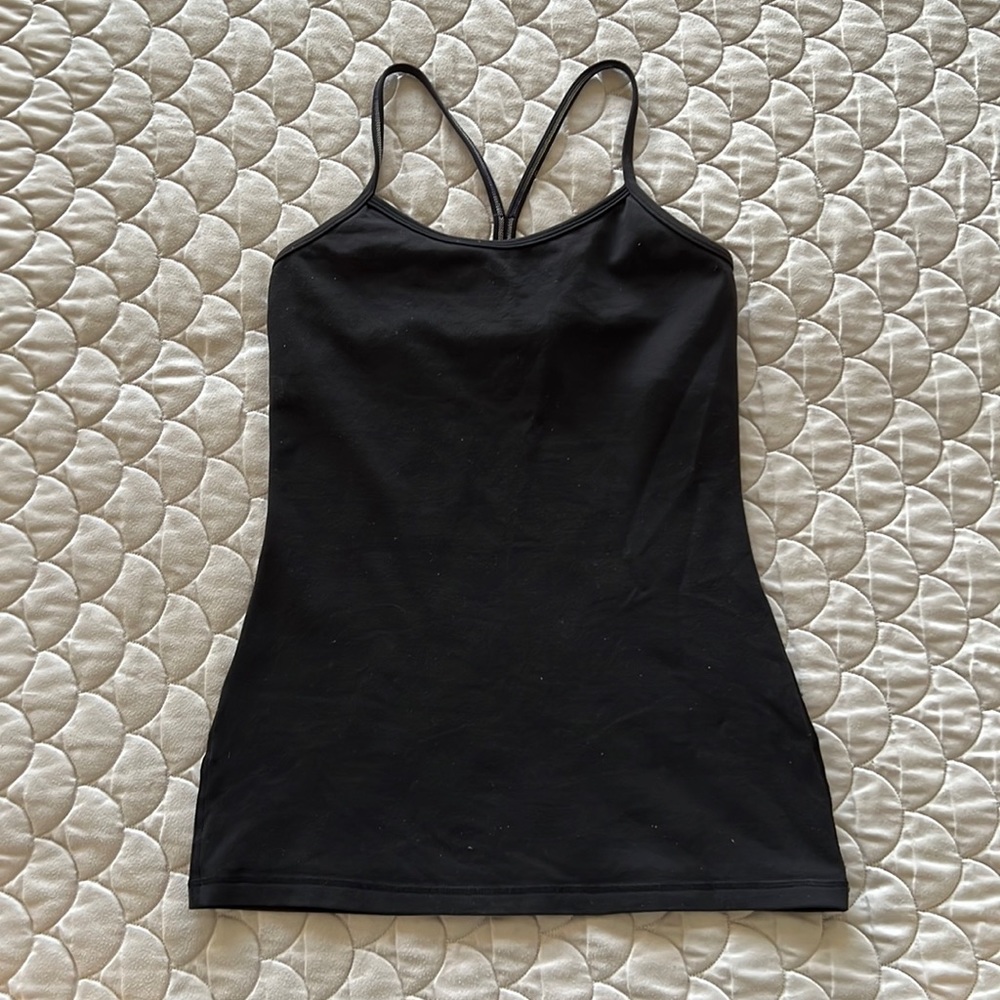Great condition Black Lululemon tank top with built in bra/liner size 6 or 8